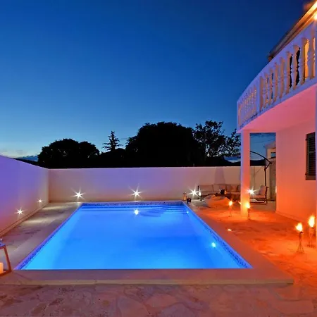 Zeljko - With Pool *